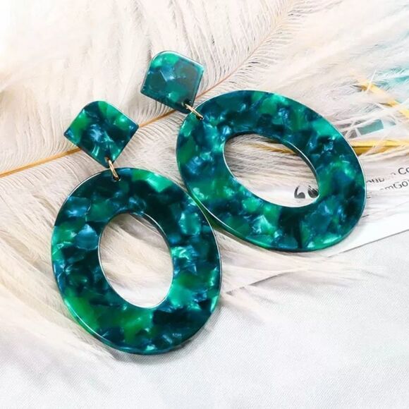 BaubleBarĀ EmeraldāGreenāOvalāEarrings - Picture 1 of 8